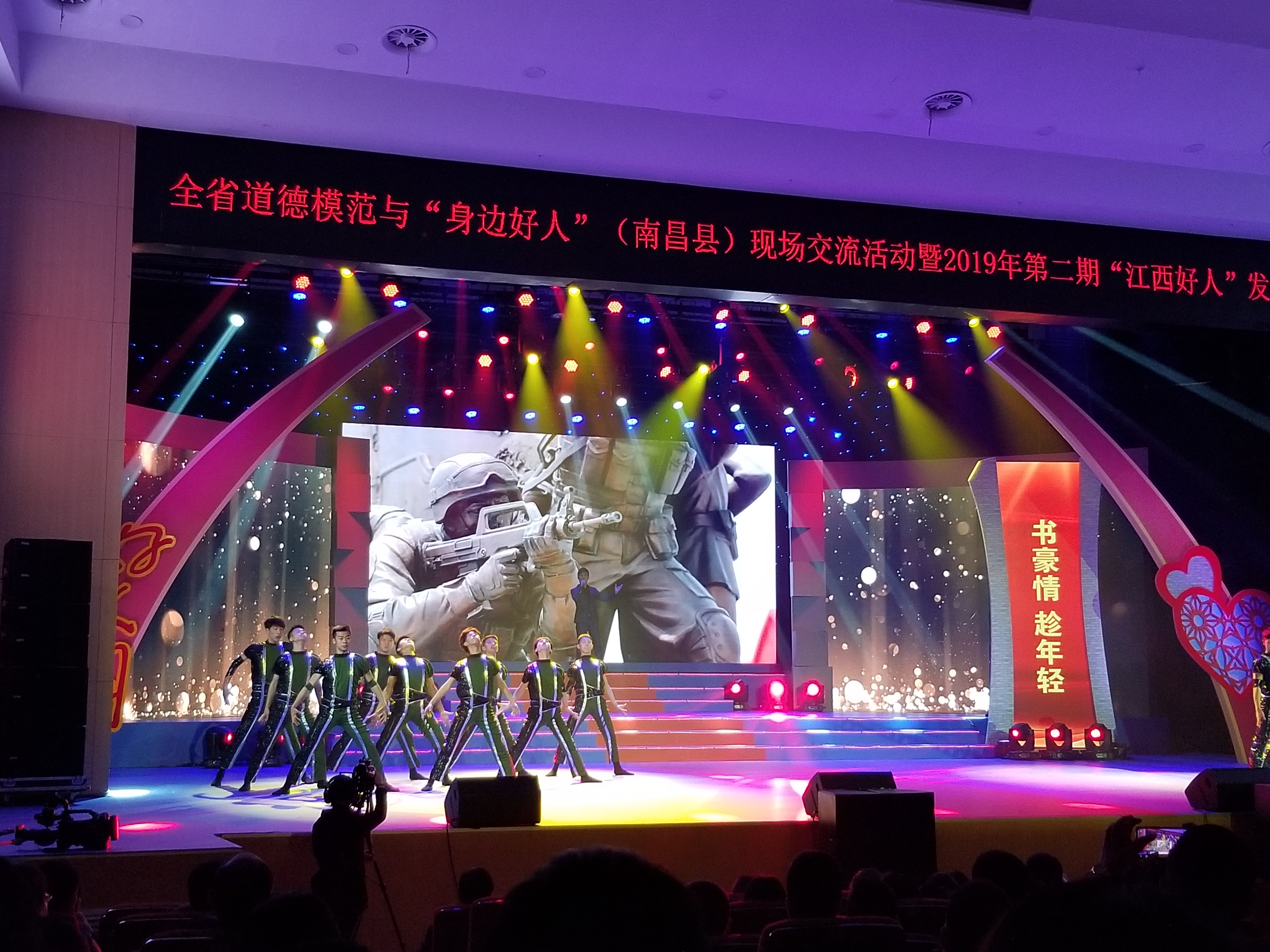 &#19975;&#35937;&#22478;&#23448;&#32593;&#28216;&#25103;&#20013;&#24515;&#65288;&#20013;&#22269;&#65289;&#23448;&#26041;&#32593;&#31449;